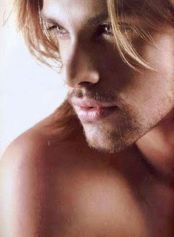 1459681_261972433960183_1901588083_n