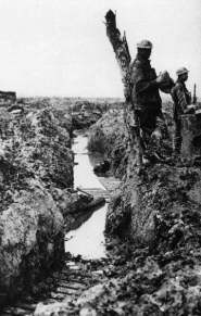 Waterfilled trench Passchendaele 1917; mud