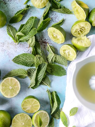 fresh mint limeade I howsweeteats.com