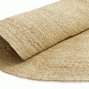 Floor mat woven from rushes