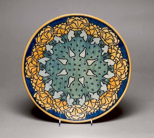 Esther Huger Elliot, decorator ; Joseph Meyer, potter, Plate with a Design of Cactus Flowers, ca. 1904. Ceramic. Collection of Caren Fine
