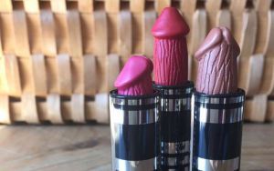 Penis-shaped-lipsticks