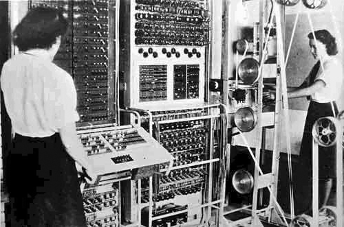 Colossus being operated at Bletchley Park (WIki)