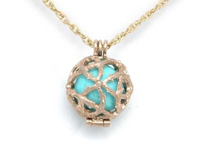 Locket 2