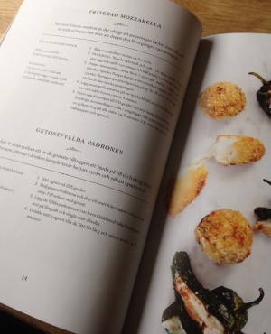 Friterade saker. Min mage mullrar så jag knappt hör byggjobbandet.