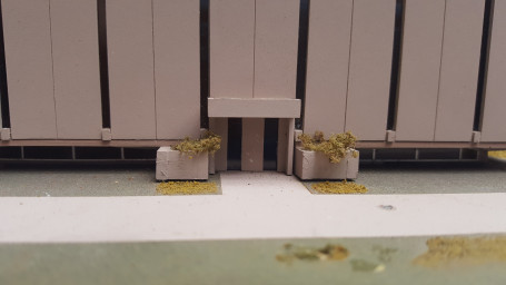 tutt model side entrance