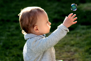 toddler-1312853_1920