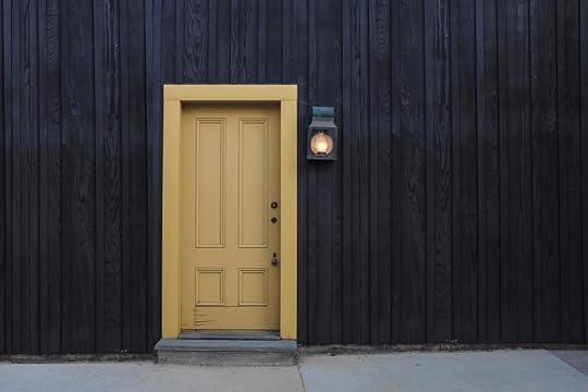 door-1106012_1280
