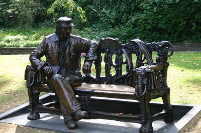 Statue of Spike Milligan by John Somerville