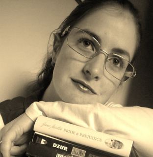 Author Pic (2)