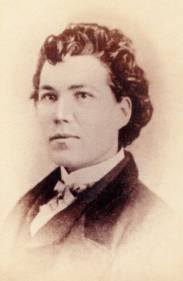 Sarah_Edmonds_lg_sepia