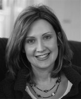 MediaKit_AuthorPhoto_FromFakeToForever