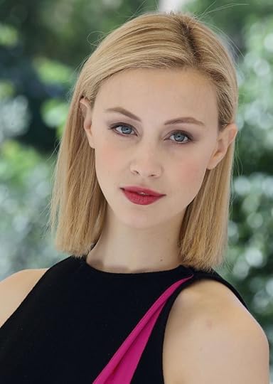 sarah-gadon-nadia