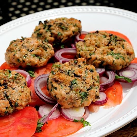 Salmon on tomato_650