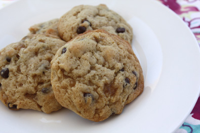 vegan chocolate chip cookies