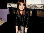 emma-stone-zombieland-wallpaper-viewing-gallery