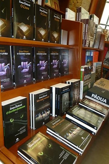 12_Livraria Bertrand