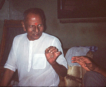 Image (4) lak_Instructing.jpg for post 104