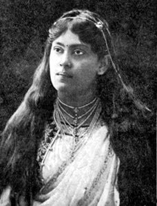 Sarala Devi Chaudhurani (1872-1945). Public domain via Wikimedia Commons.