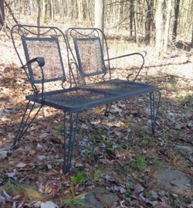 Build a Refuge Wrought Iron Bench_blog