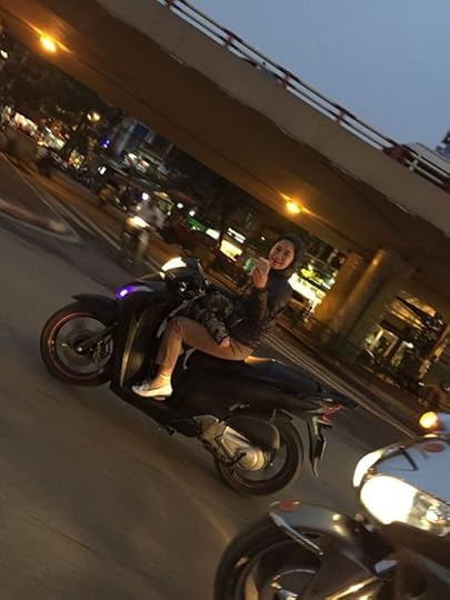 david-beckham-vietnam-driver-snap