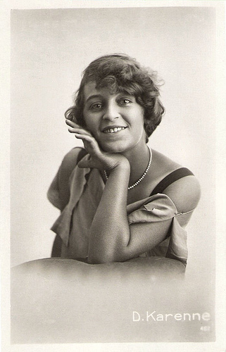 Diana Karenne