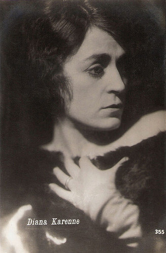 Diana Karenne