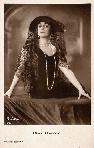 Diana Karenne