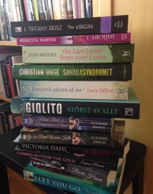 Min hög med böcker jag planerar att läsa.