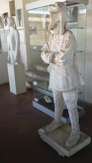The (invisible) aviator at the Museo del Bozzetto - Pietrasanta