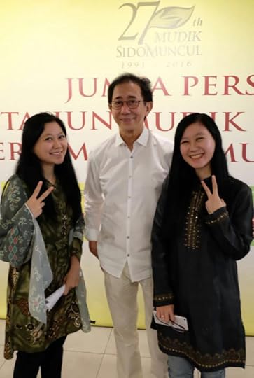 Si kembar bersama Pak Irwan Hidayat