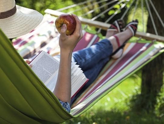 relaxing-hammock-reading-book-600