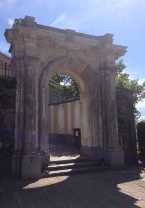 Port till annan dimension?