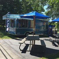 Spiro's Gyros, one of the excellent seasonal outdoor-eating choices in Belgrade Lakes.
