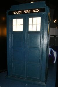 the-tardis-263153_640