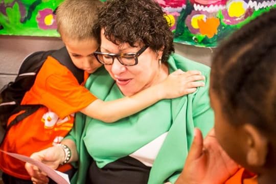sotomayor-reads