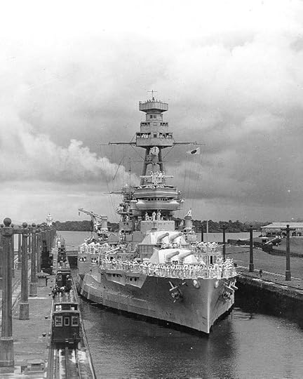 Battleship USS Texas in the Gatun Locks of Panama Canal, 21 Jun 1937 (US Naval History and Heritage Command)