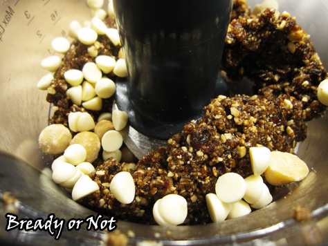 Bready or Not: No-Bake Maple Macadamia Nut Energy Bars (Gluten Free)