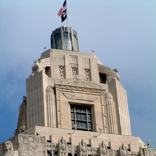 Louisiana_State_Capitol_Top.jpg