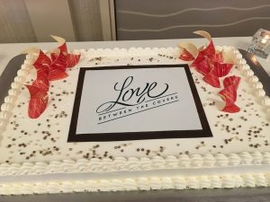 A cake to celebrate the Love Between the Covers screening.