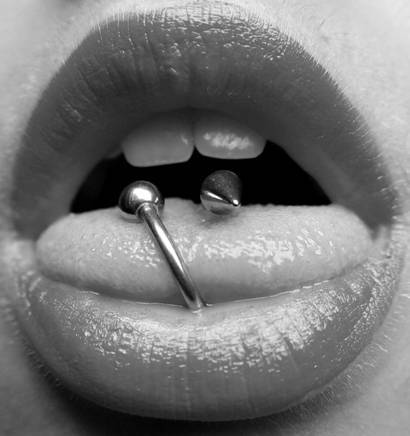 The photo that, along with interesting facts about the tongue, inspired the story.