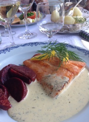 Och sen åt vi middag på Kanalhotellet och det var som att stiga in i en annan tid. Så vackert. Jag åt lax.