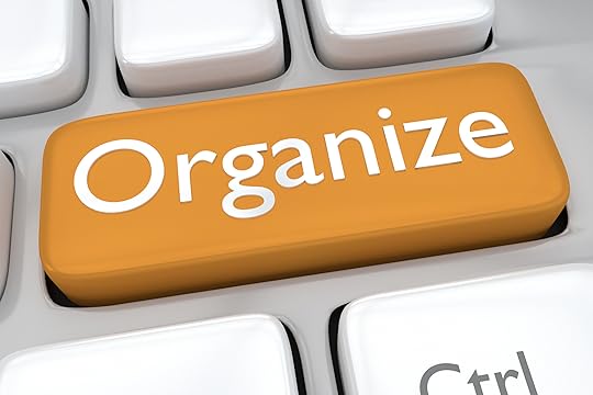 Have you ever noticed how clutter just seems to creep into our lives and take over, before we even really know what is happening? Seriously--where does this stuff come from? The reality is that the only way to truly break the cycle is to learn to say no to clutter before it even comes in, but that can be easier said than done. If you are struggling to clear the clutter in your home, don't miss these easy-to-implement tips for how to stop clutter before it starts!