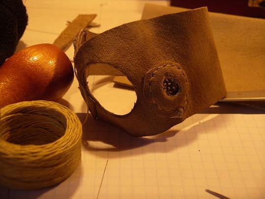 Picture of Sailmakers Palm, how to make one.