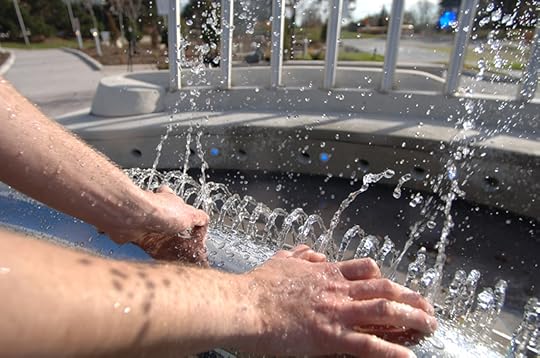 Hydraulophone