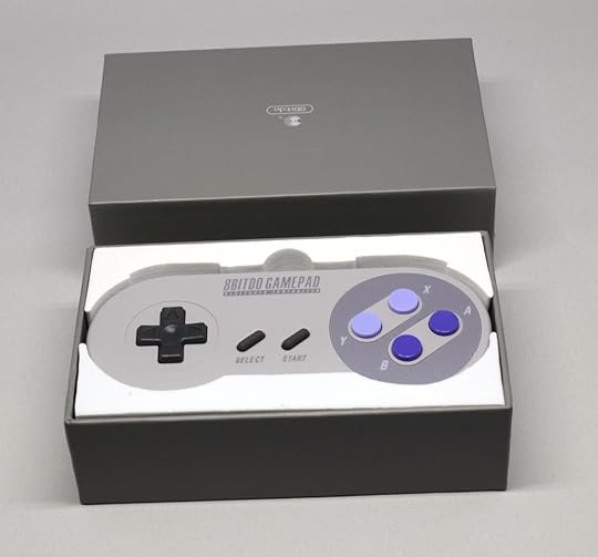Opening the SNES30 GamePad box.