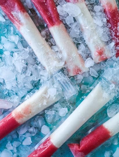 lava flow cocktail pops by @howsweeteats I howsweeteats.com