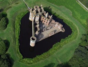 Caerlaverock_Castle_from_the_air