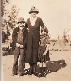 Daysie Hall with Dick Wick Hall Jr. (Dickie) and Jane in Salome 1925.