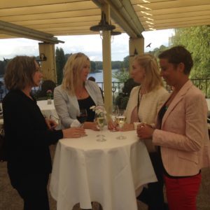 Sandra, Pernilla, Helena och Anna v Scheele.